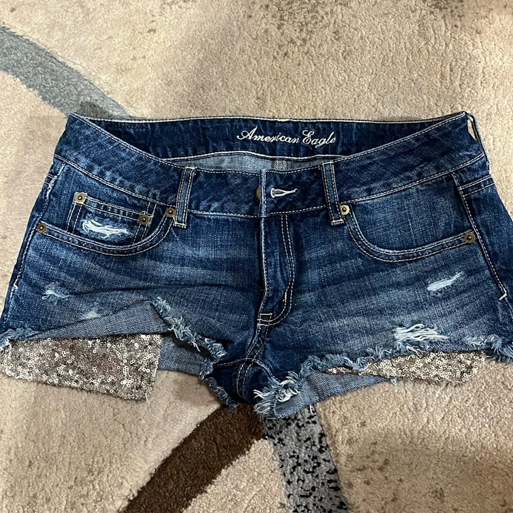 American Eagle shorts size 6 sequin pockets